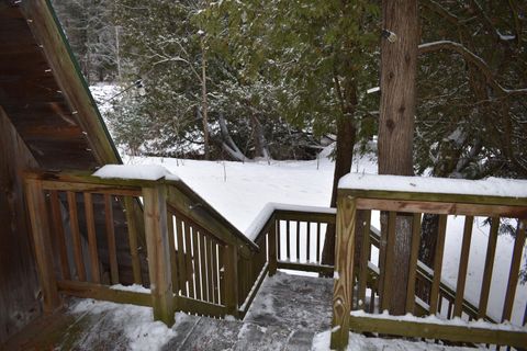 A home in Yates Twp