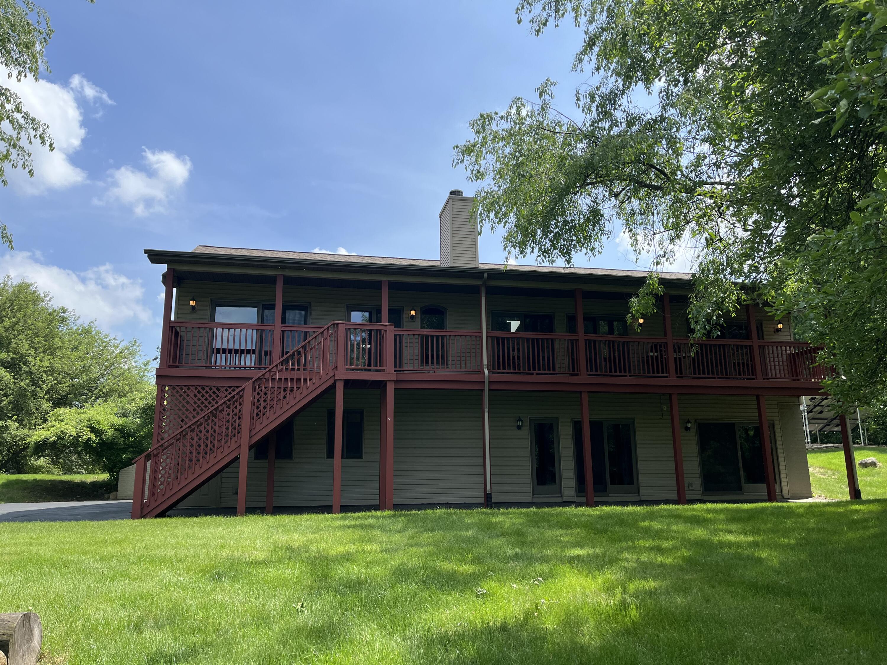 View Saline Twp, MI 48176 house