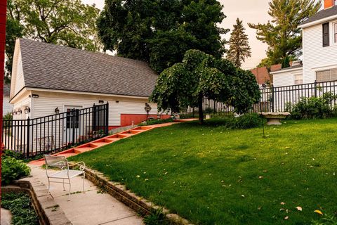 A home in Clam Lake Twp