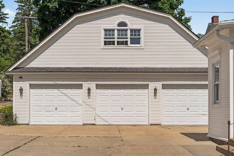 A home in Clam Lake Twp