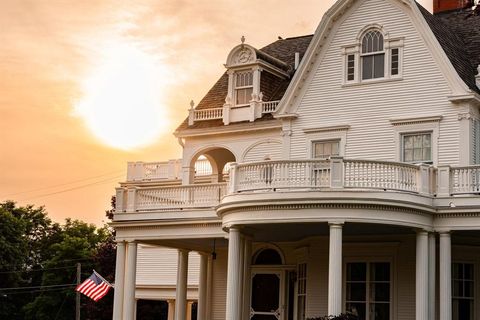 A home in Clam Lake Twp