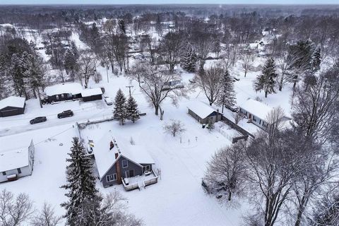 A home in Cleon Twp