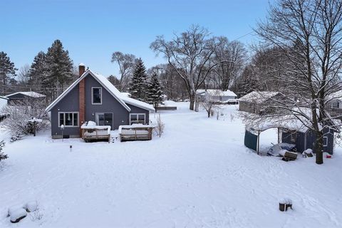 A home in Cleon Twp