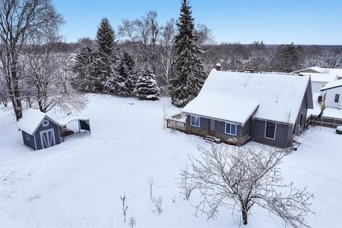 A home in Cleon Twp