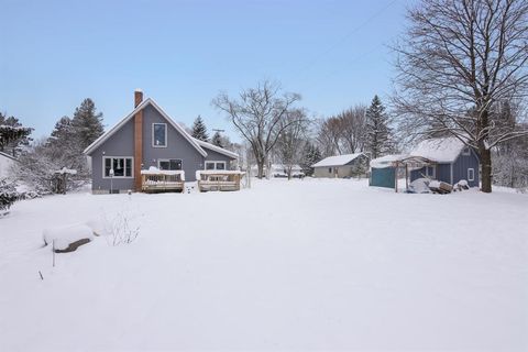 A home in Cleon Twp