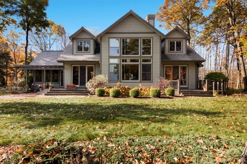 A home in Elmwood Twp