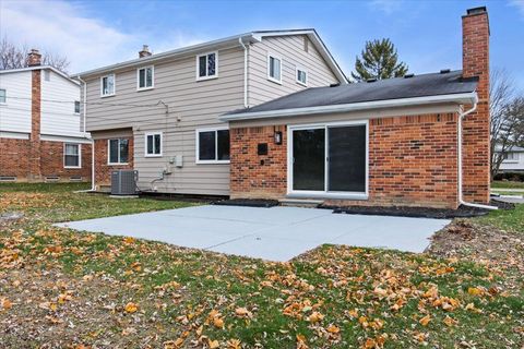 A home in West Bloomfield Twp