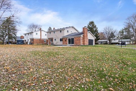 A home in West Bloomfield Twp