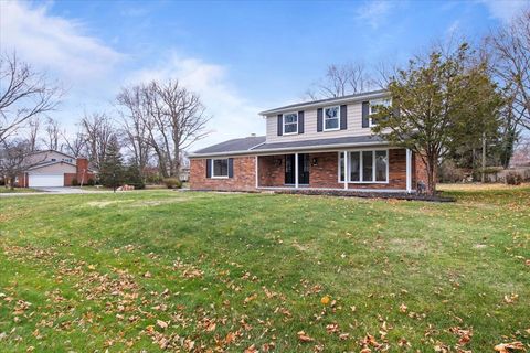 A home in West Bloomfield Twp