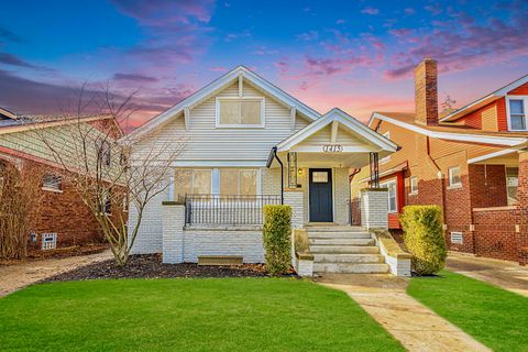 A home in Grosse Pointe Park