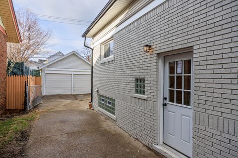 A home in Grosse Pointe Park