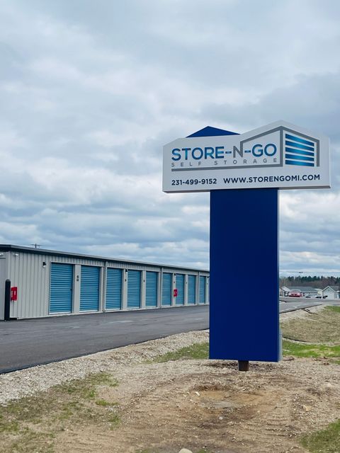 3950 W CENTER Road Mayfield Township Grand Traverse MI 49649