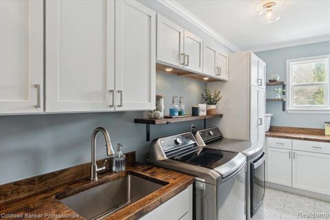A home in HartlandTownship_Livingston
