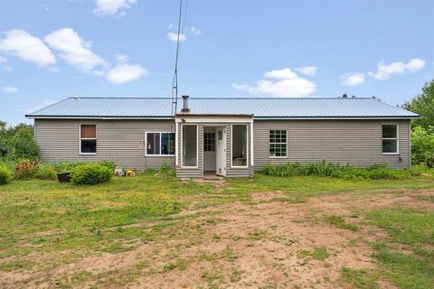 A home in Rapid River Twp