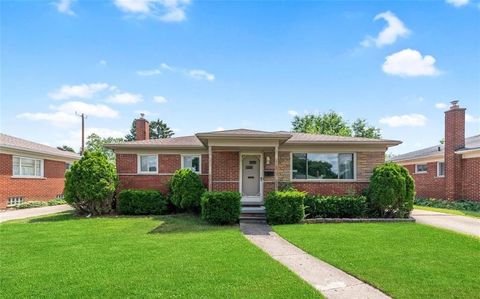 A home in Dearborn Heights