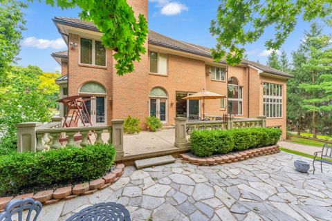 A home in Bloomfield Twp