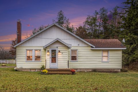 A home in Stronach Twp