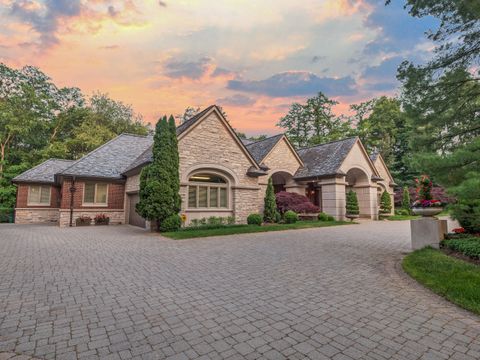 A home in Bloomfield Hills