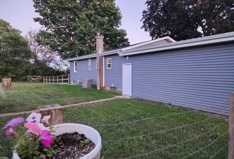 A home in Porter Twp