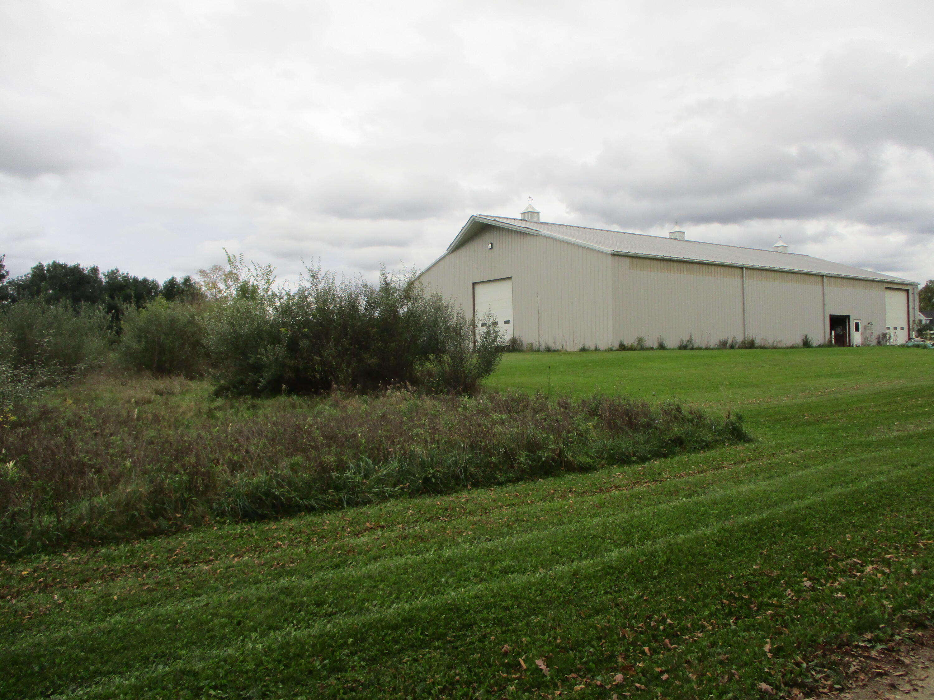 5400 13 Mile Road NE