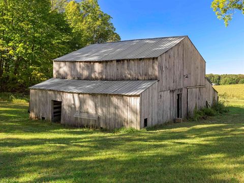 A home in Joyfield Twp