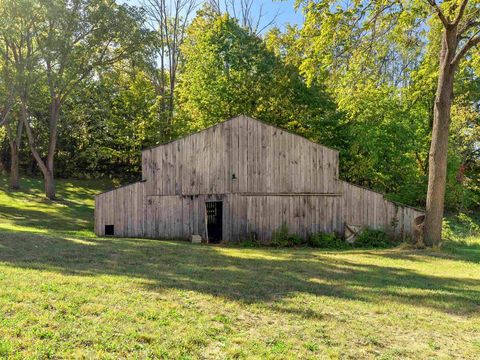 A home in Joyfield Twp