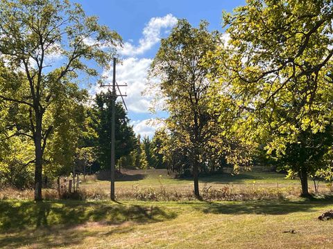 A home in Joyfield Twp