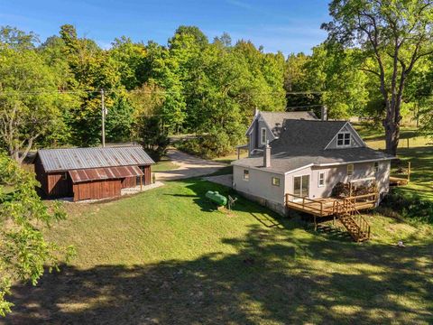 A home in Joyfield Twp