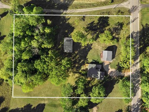 A home in Joyfield Twp