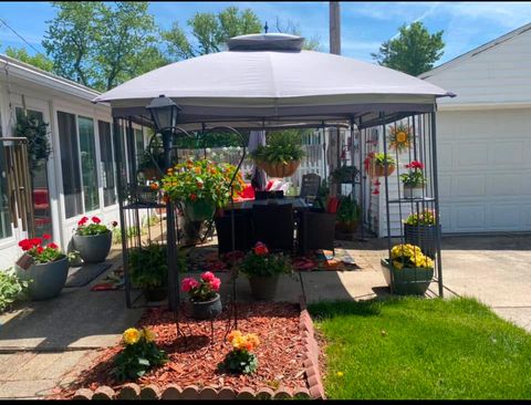 A home in Kalamazoo Twp