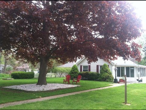 A home in Kalamazoo Twp