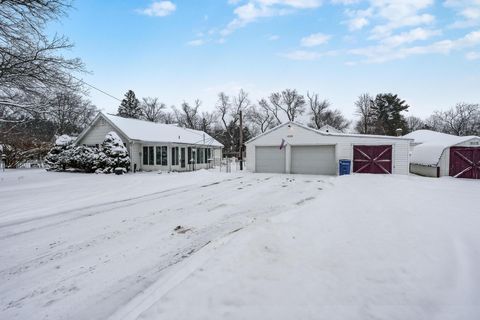 A home in Kalamazoo Twp