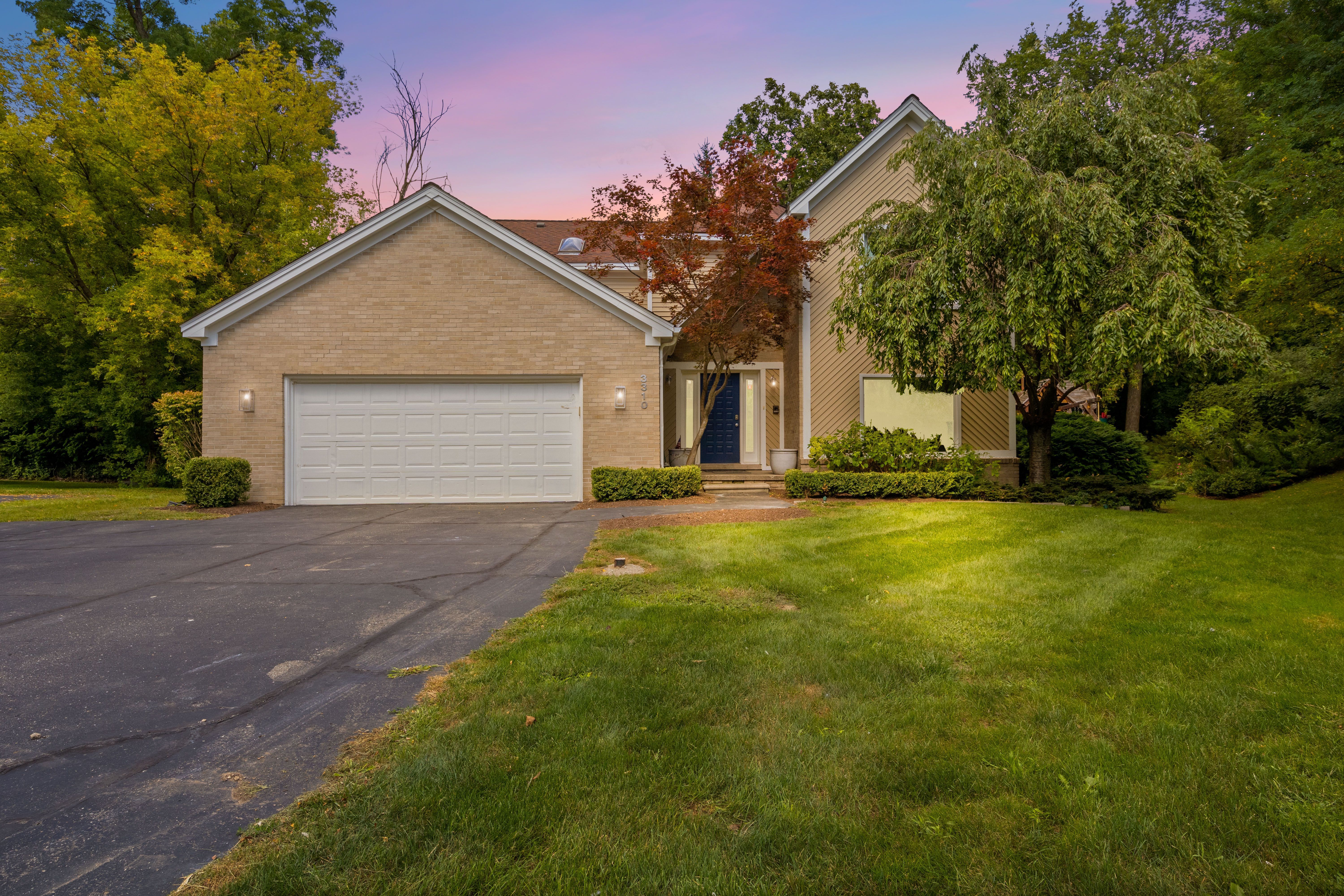 View West Bloomfield Twp, MI 48323 house