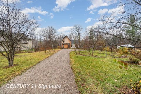 A home in Edenville Twp