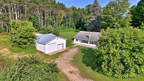 A home in Burdell Twp