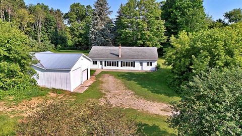 A home in Burdell Twp