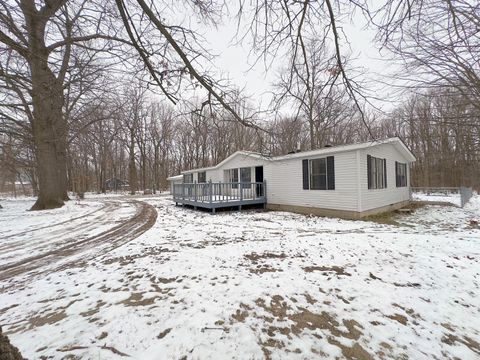 A home in Decatur Vlg