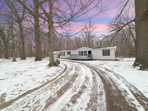 A home in Decatur Vlg