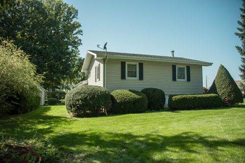 A home in Oronoko Twp