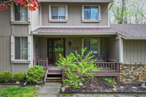 A home in Groveland Twp