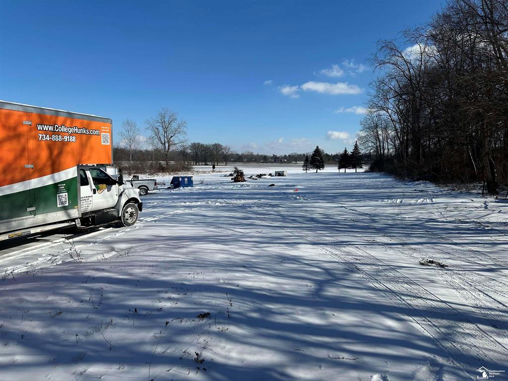 2600 N Monroe Street