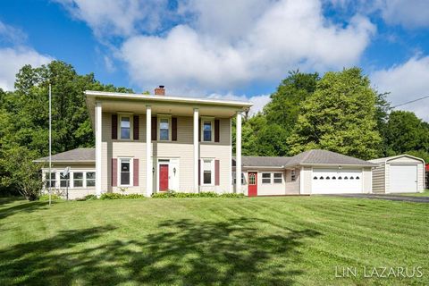 A home in Pennfield Twp