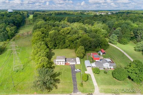 A home in Pennfield Twp