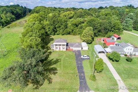 A home in Pennfield Twp