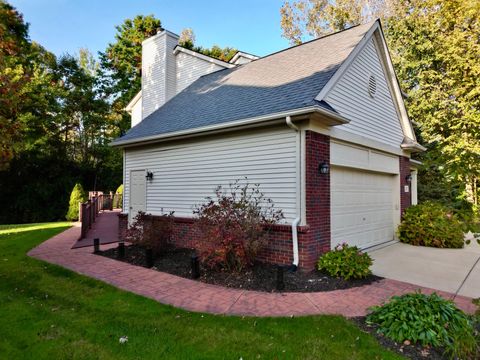 A home in Commerce Twp