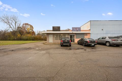 2918 S DORT Flint City Genesee MI 48507