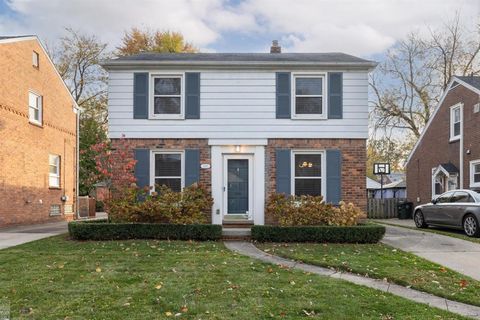 A home in Grosse Pointe Woods