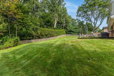 A home in Bloomfield Twp