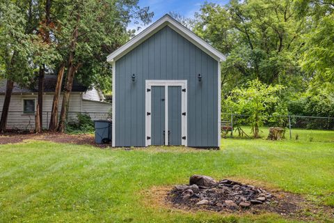 A home in Lake Orion Vlg