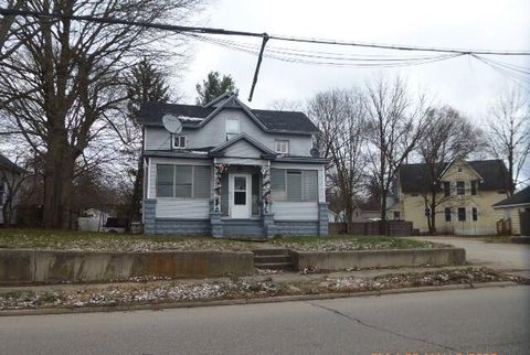 A home in Niles